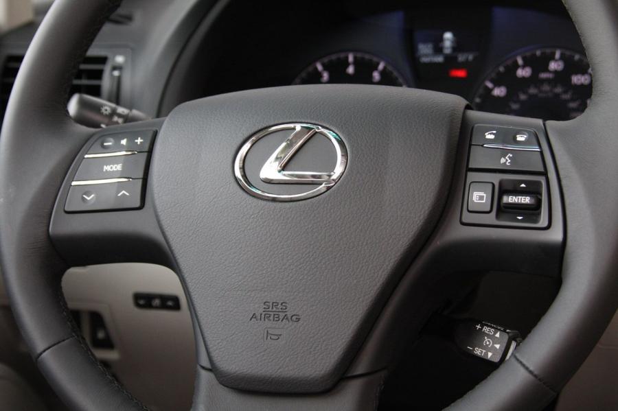  Lexus RX350 2010 года  (фото 20 из 51)